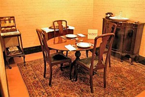 CWR-Churchill-Dining-Room