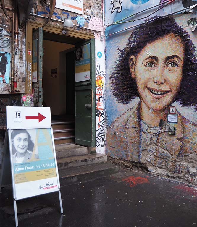 Anne Frank Hier en Nu in Berlin © Wilma Lankhorst