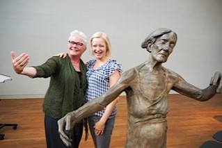 Wilma Lankhorst ontmoet beeldhouwster Lotta Blokker in Berlijn bij Pas de deux (2008)