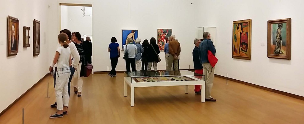 Oase van Matisse in stedelijk Museum in Amsterdam overzicht van de derde zaal foto Wilma Lankhorst