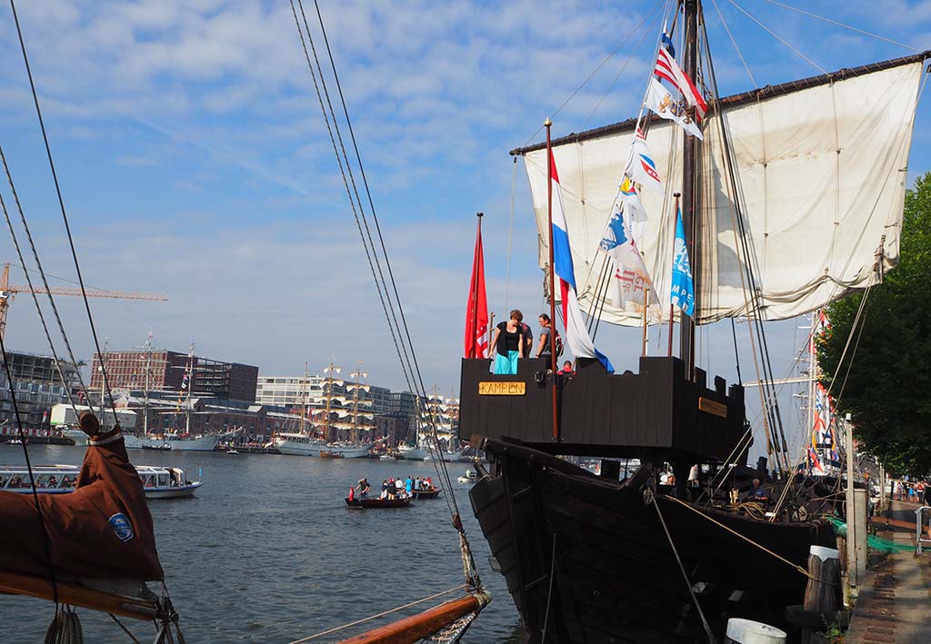 Kamper Kogge actief op Sail 2015 in Amsterdam © Wilma Lankhorst