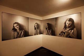 Anne Frank entree met 4 foto's Anne Anne Frank Huis Amsterdam
