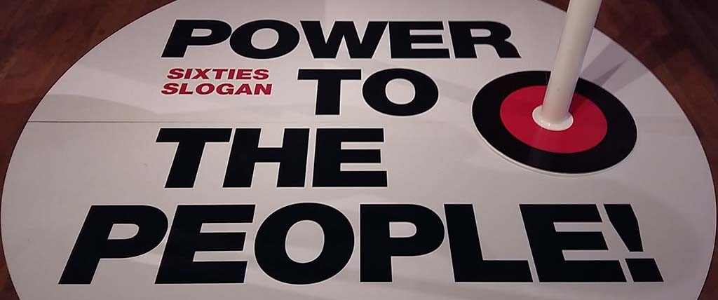 Step into the Sixties slogan Power to the People © Tropenmuseum Amsterdam