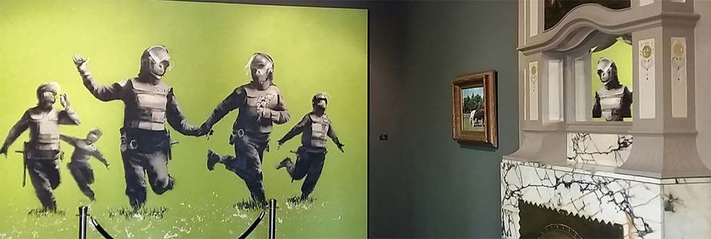  Banksy-The-Battle-of-the-Beanfield-1-juni-1985-MOCO-Museum-Amsterdam-foto-Wilma-Lankhorst