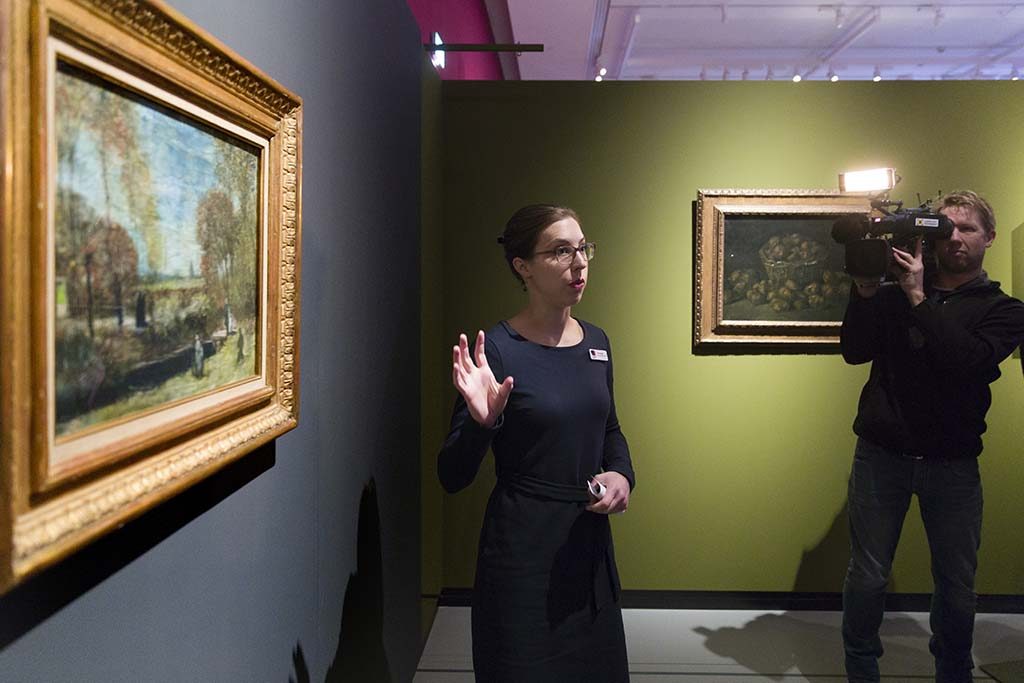 De_tuin_van_de_pastorie_te_Nuenen-1885-Vincent-van-Gogh-Helewise-Berger-conservator-HNBM