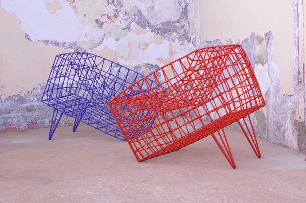 Making-Africa_Sansa-blue-chair_2011-©-Cheick-Diallo