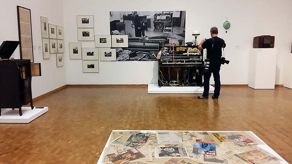 Museum-Ludwig-Hahn-Collection_Piano-Integraal-1963-©NamJunePaik-foto-Wilma-Lankhorst