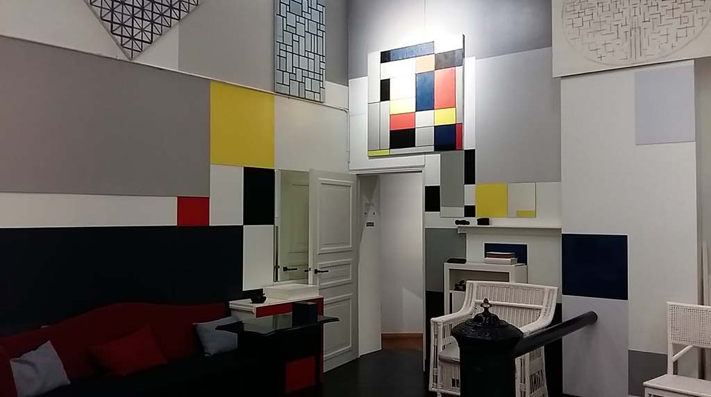 Architectuur-en-Interieur-Gemeentemuseum-Den-Haag-Parijs-atelier-Piet-Mondriaan-foto-Wilma-Lankhorst