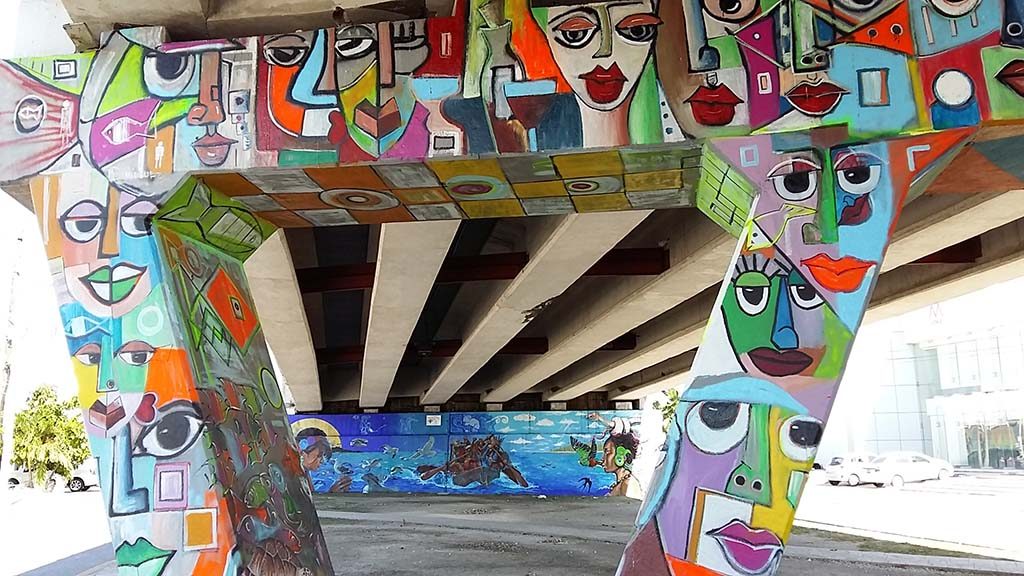 Cancun-Street-Art-Punta-SAm_-Miguel-Dominguez-foto-Wilma-Lankhorst.