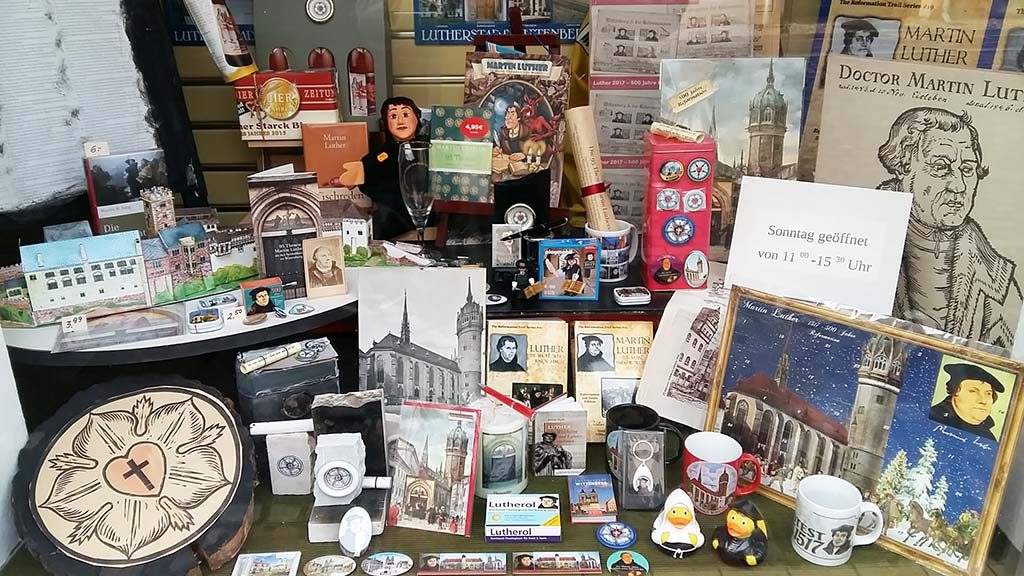 Wittenberg-Luther-souvenirs-in-foto-Wilma-Lankhorst