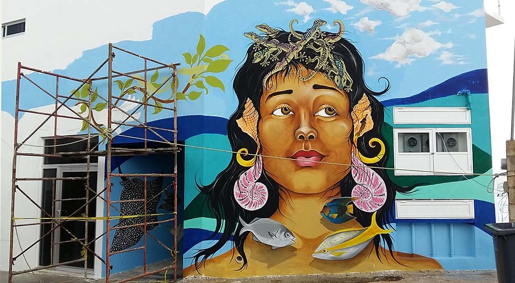 Isla-Mujeres-street-art-vrouw-foto-Wilma-Lankhorst.