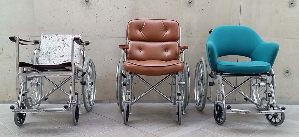 Brasil-beleza-Laura-Lima-rolstoel-Le-Corbusier-Charles-Eames-en-Eero-Saarinen-foto-Wilma-Lankhorst.