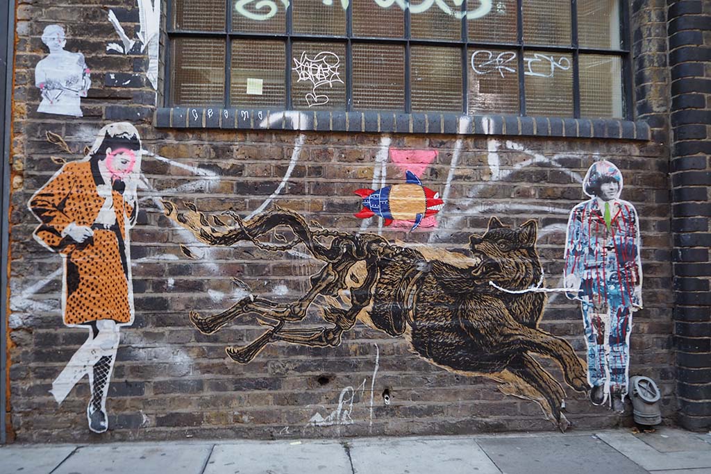 blog-intro-street-art-past-ups-hond-Mazatl-links-en-rechts-Mr-Fahrenheit.
