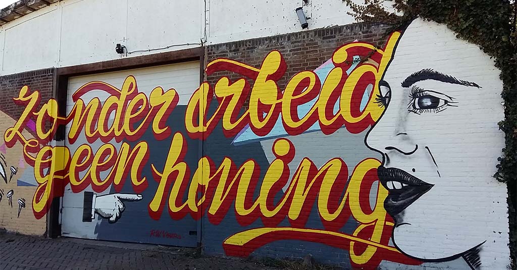 Street-Art-Nijmegen-Waalbanddijk-colectief-Verfbaar-zonder-arbeid-geen-honing-Fred-de-Imker-foto-Wilma-Lankhorst