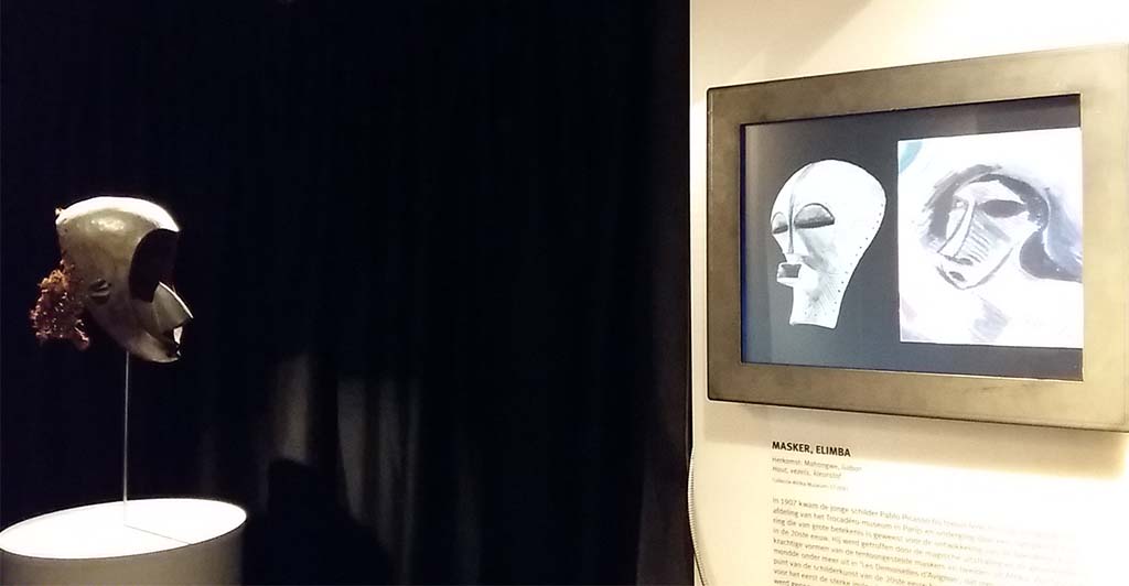 Afrika-Masker-Elimba-en-uitleg-Picasso-in-Afrika-Museum-foto-Wilma-Lankhorst