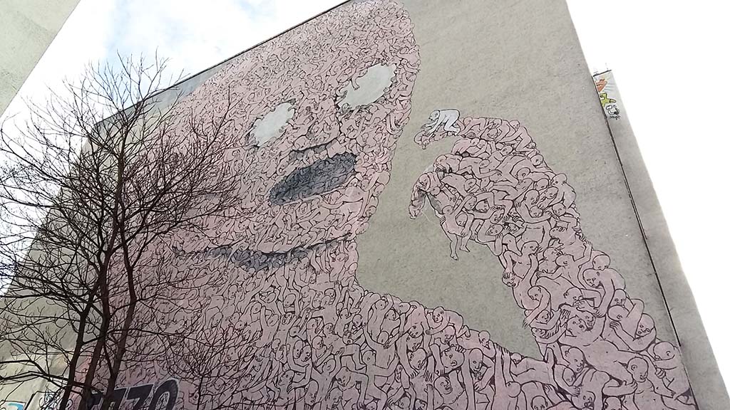 Street-Art-Berlijn-Pink-Man-Blu-foto-Wilma-Lankhorst.
