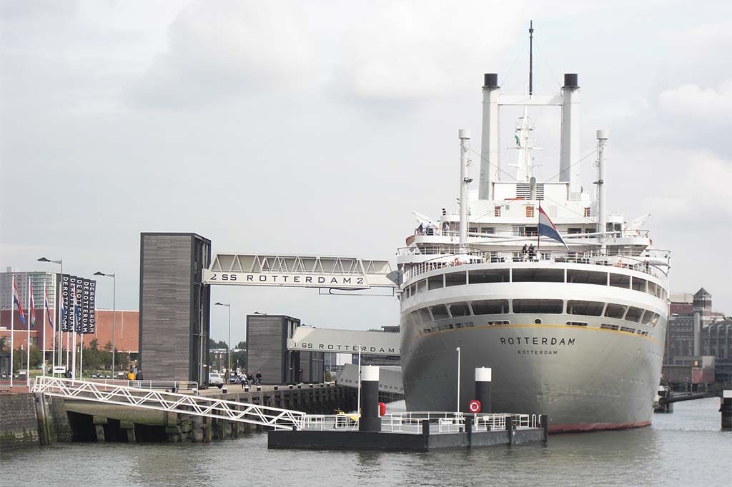 Rotterdam-cruiseschip-ss-Rotterdam-foto-Wilma-Lankhorst.