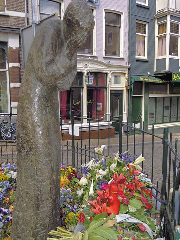 1001_vrouwen_-Kitty-de-Wijzeplaats_Nijmegen-foto-Wilma-Lankhorst