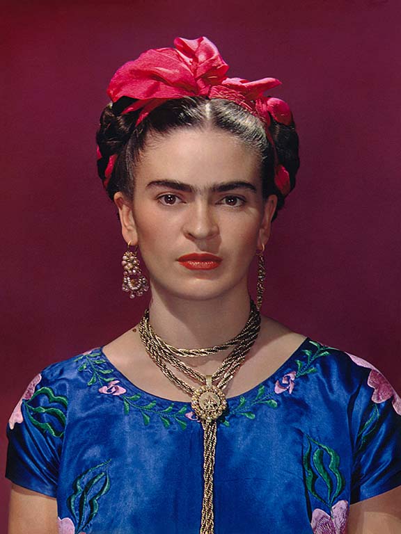 Frida_Kahlo-in-blue-satin-blouse-1939.-Photograph-Nickolas-Muray-©-Nickolas-Muray-Photo-Archives