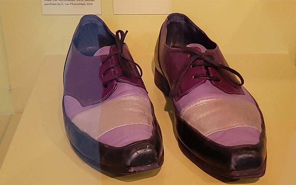 Slavernijverleden schoenen hoofdpiet Erik van Muiswinkel Sinterklaas-Journaal tot 2016 © foto Wilma_Lankhorst
