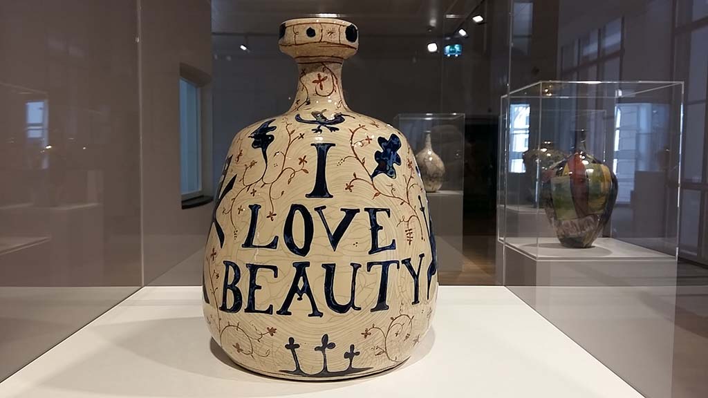 Grayson Perry Pottery is the new video © Grayson Perry © foto Wilma_Lankhorst
