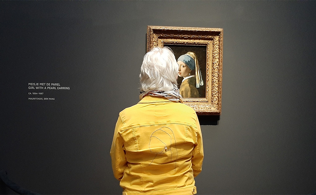 Vermeer mania Even alleen met het meisje met de parel © foto Lankhorst Productions