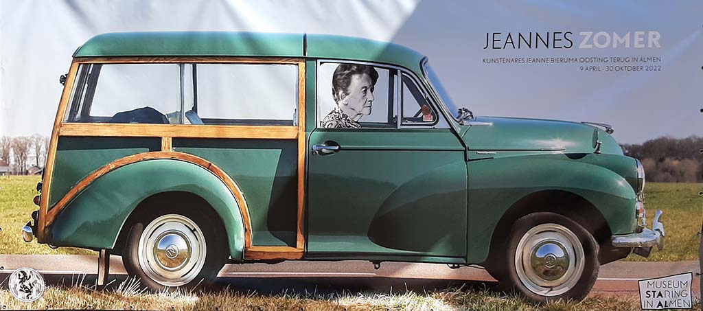 Pien Pon Jeanne Bieruma reed jarenlang met een verlopen rijbewijs in haar groene Morris © foto Wilma Lankhorst