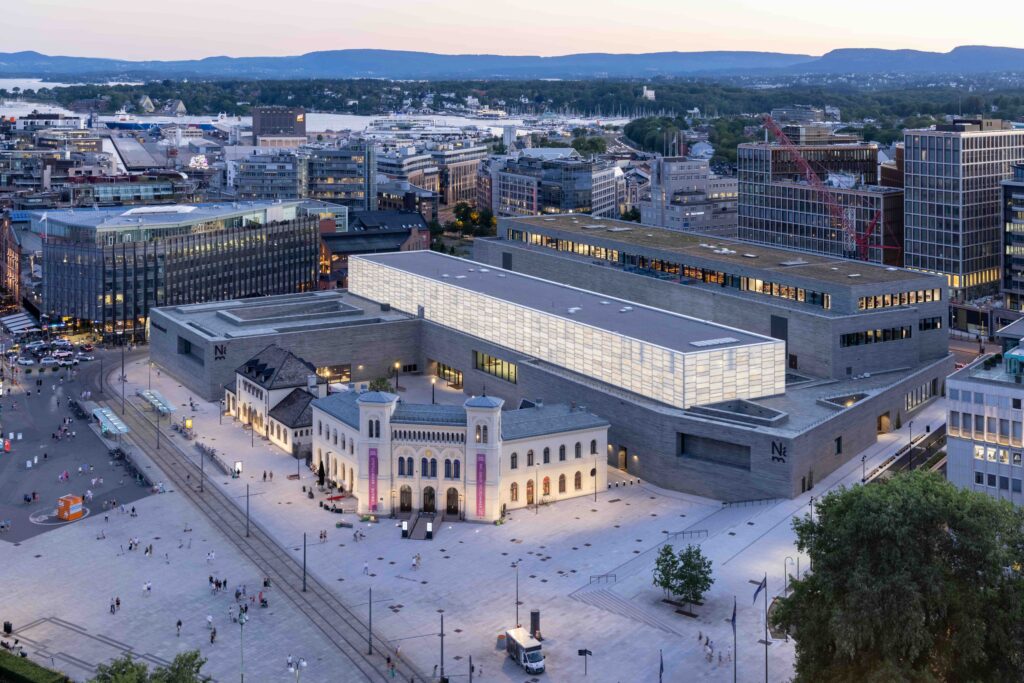 Oslo_Nasjonalmuseet vanaf het Stadhuis © foto Iwan Baan - Nasjonalmuseet