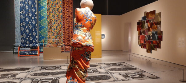 Oslo_Sfeerbeeld zaal 'met een andere blik' kijken naar kolonialisme © foto Wilma_Lankhorst