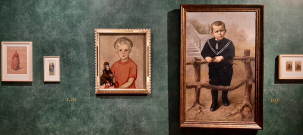 Mondriaan_Klederdrachten, links en Kinderen portretten r. Hansje en Jantje © foto Wilma_Lankhorst.