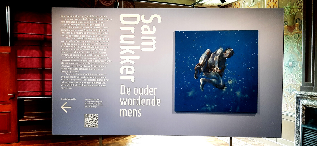 Sam_Drukker Entree bij de tentoonstelling, denk aan de QR-code © foto Wilma_Lankhorst